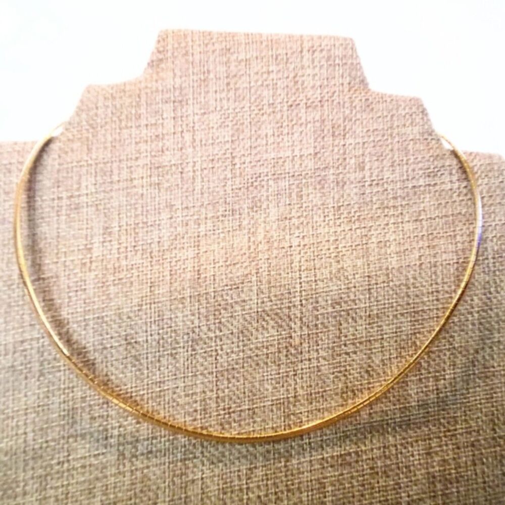 Vintage Gold Tone Omega Link Chain Necklace *